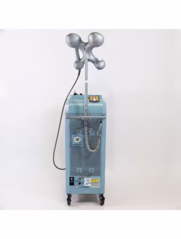 2005 Cutera Coolglide Xeo Laser Nd Yag 1064nm Skin Rejuvenation System US110XEO